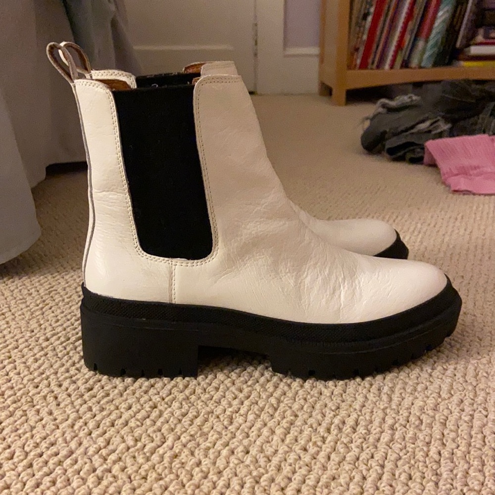 Lucky Brand Chelsea Boots